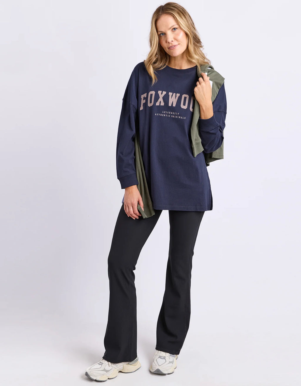 Foxwood Interval Tee - Navy/Latte