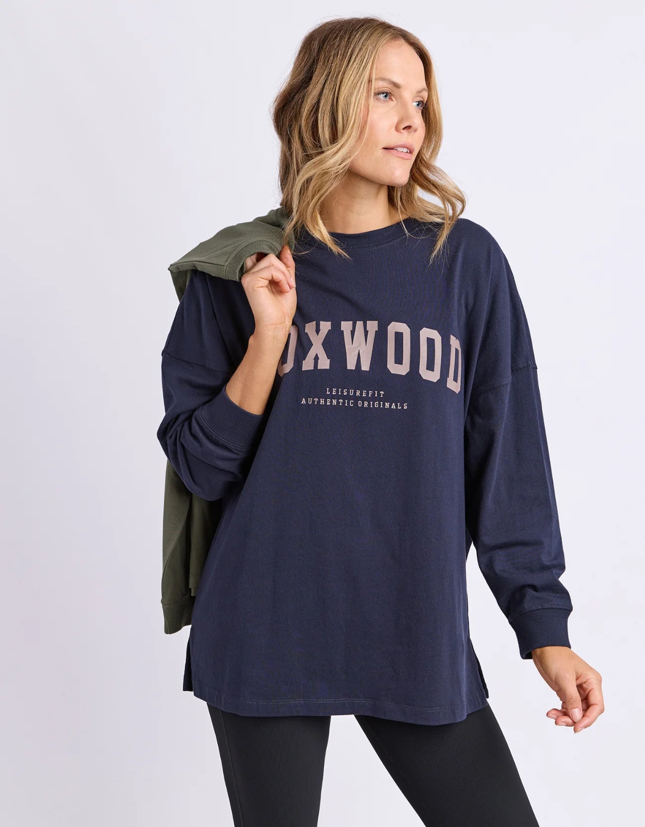 Foxwood Interval Tee - Navy/Latte