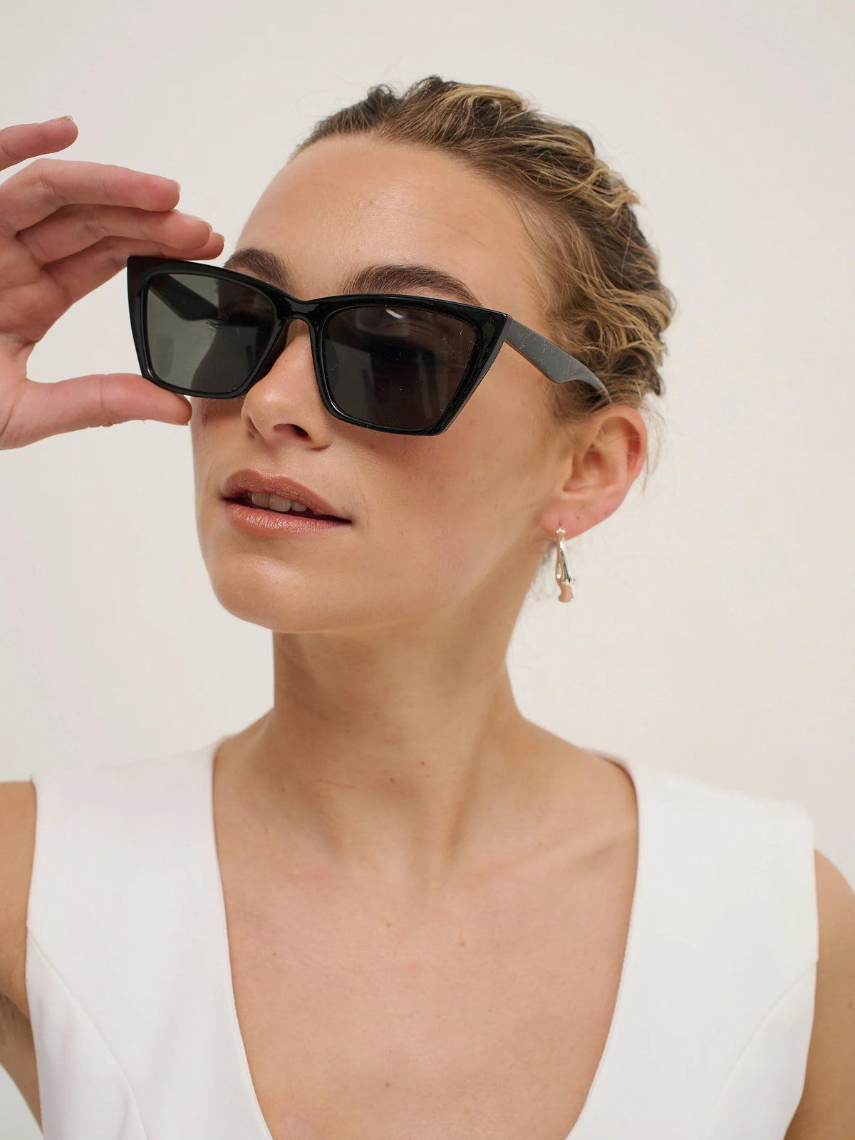 Kitty Rectangular Sunglasses Black