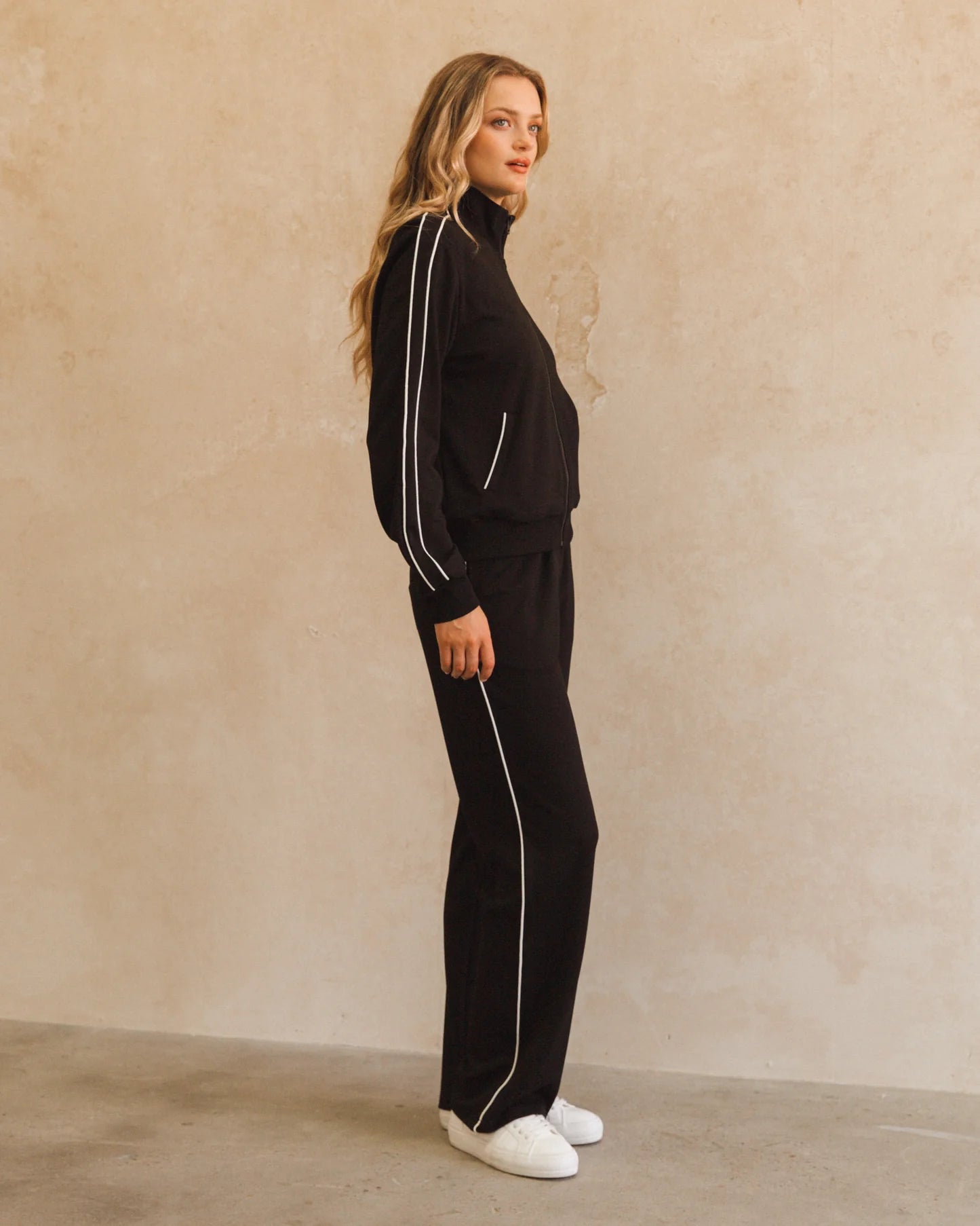 Ebby & I Sport Luxe Pant
