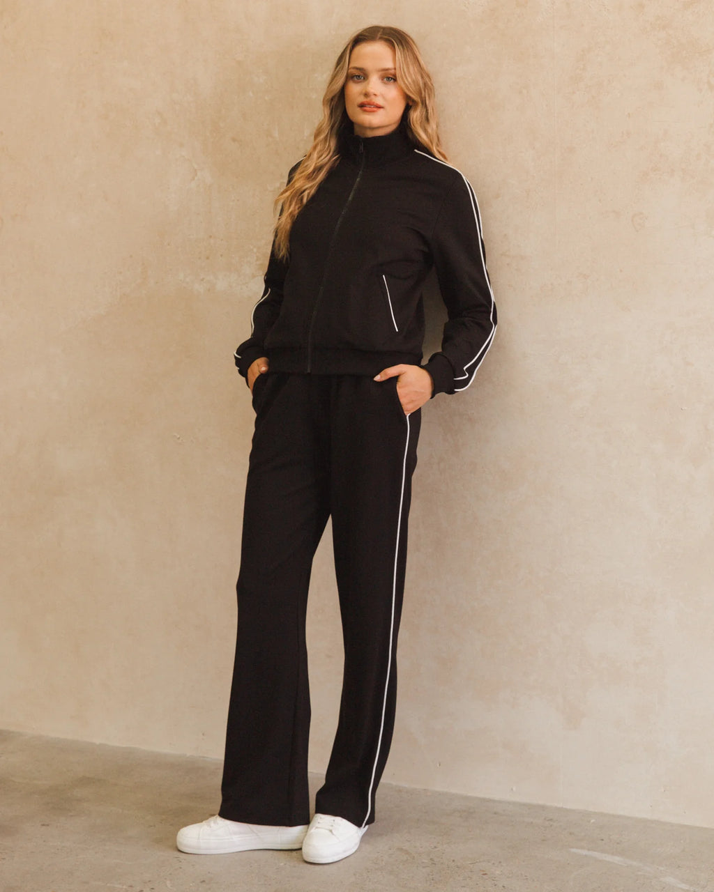 Ebby & I Sport Luxe Pant